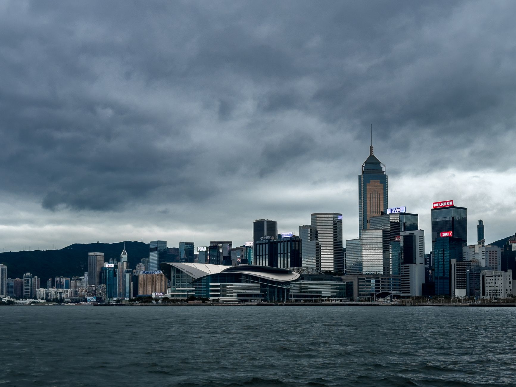 香港硕士课程门槛与费用逐项核对示意